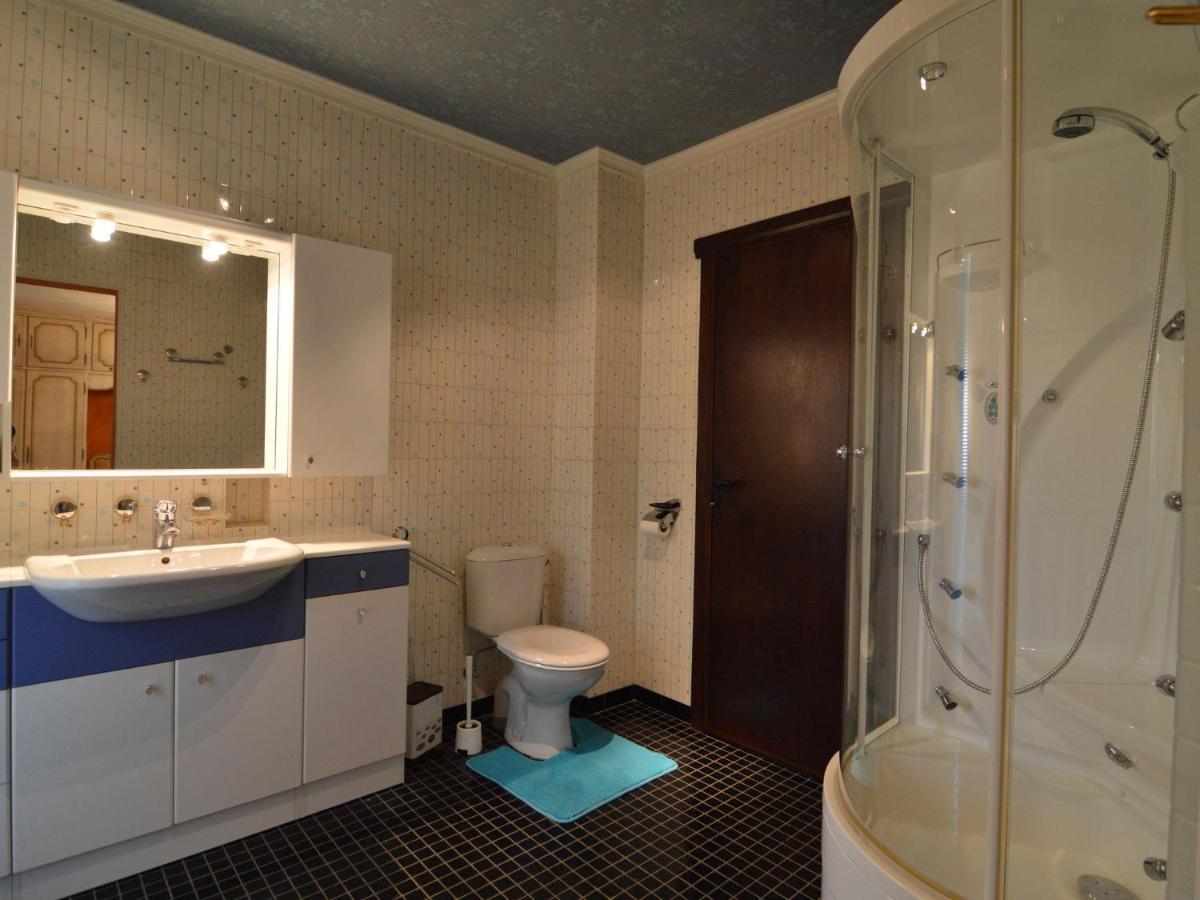 Elegant Villa In Stavelot With Fitness Playroom Kültér fotó