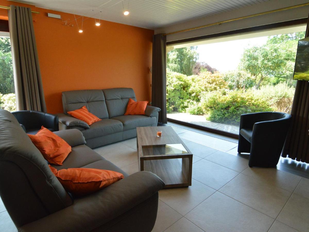 Elegant Villa In Stavelot With Fitness Playroom Kültér fotó