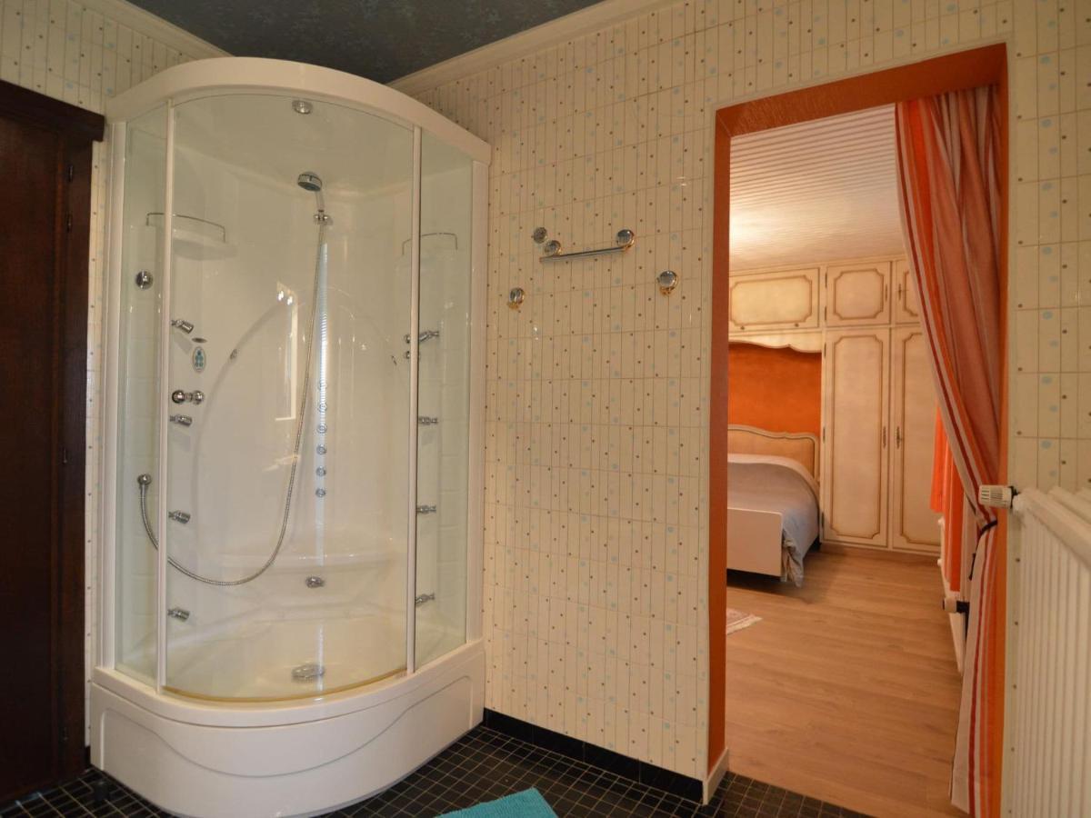 Elegant Villa In Stavelot With Fitness Playroom Kültér fotó