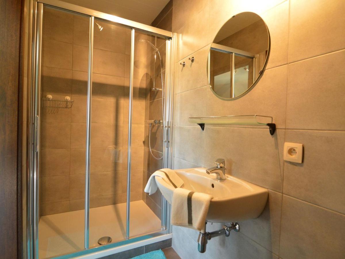 Elegant Villa In Stavelot With Fitness Playroom Kültér fotó